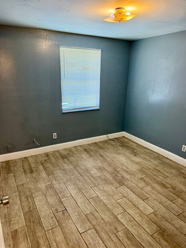 Foto del edificio - 8105 N Klondyke St