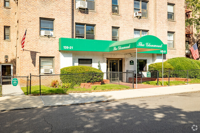 Building Photo - The Glenwood