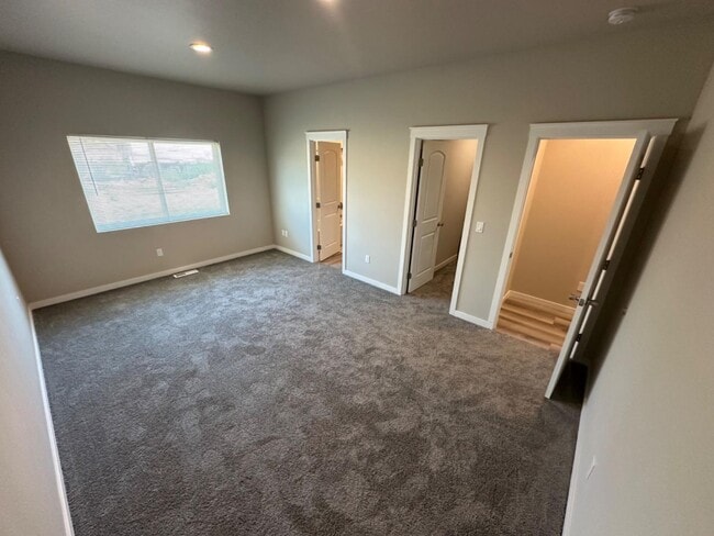 Building Photo - 9006 Nafizah Wy