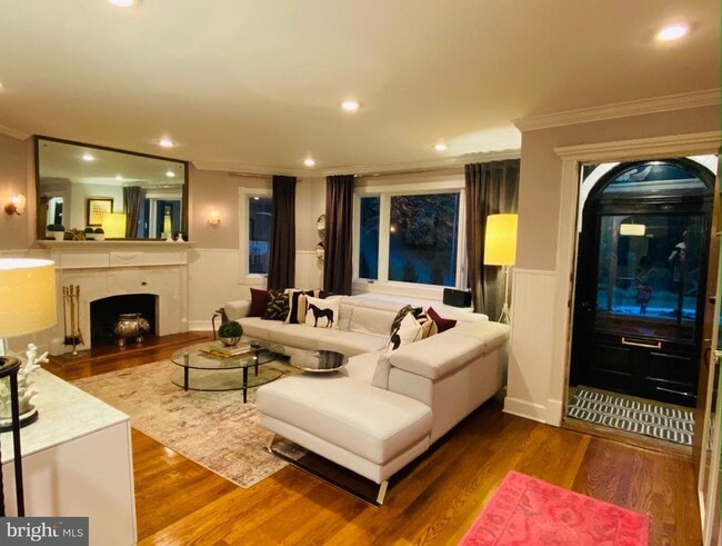 Foto del edificio - 4402 Reservoir Rd NW