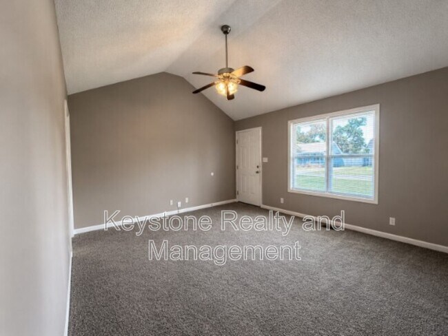 Foto del edificio - 1920 Timberline Cir