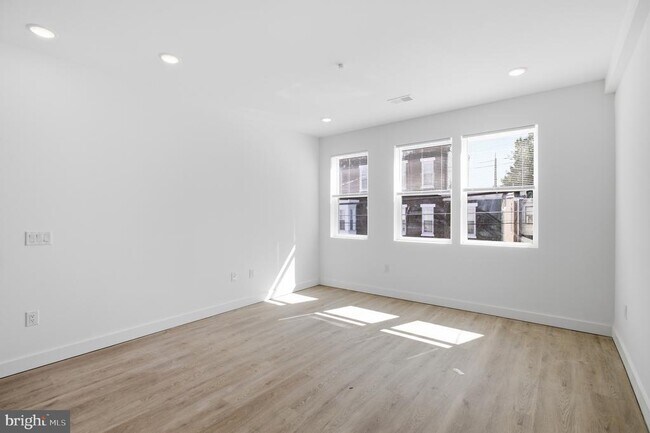 Foto del edificio - 2554 N 12th St