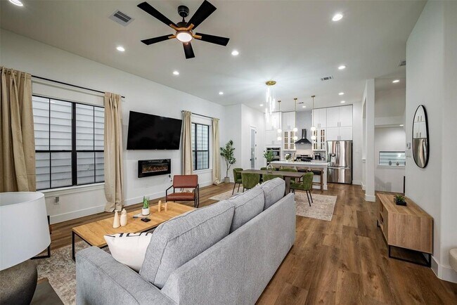 Foto del edificio - 1305 E 27th St