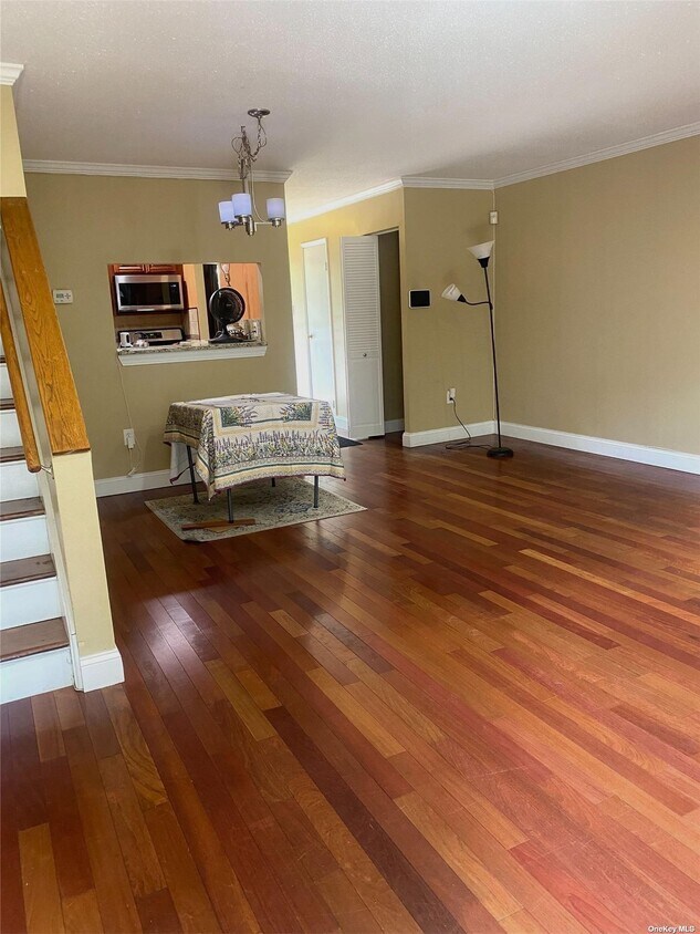Primary Photo - 540 Belmont Ave