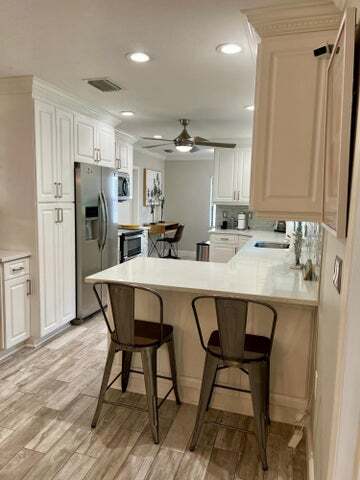 Foto del edificio - 115 NE 18th St