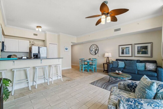 Foto del edificio - 16819 Front Beach Rd