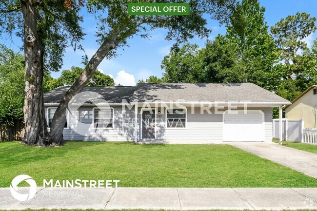 Building Photo - 355 Summerset Dr