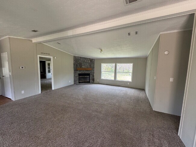 Foto del edificio - 3-Bed with Granite Kitchen Countertops & C...