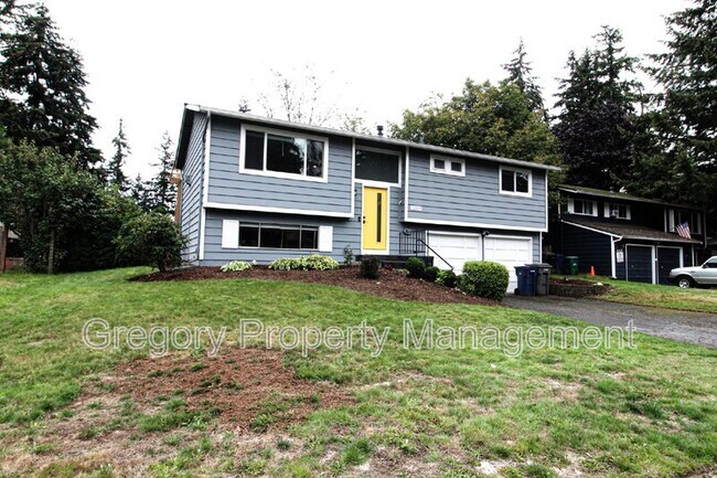 Building Photo - 12019 NE 138th Pl
