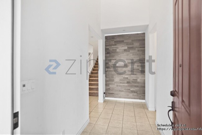 Foto del edificio - 1339 Sauvignon St