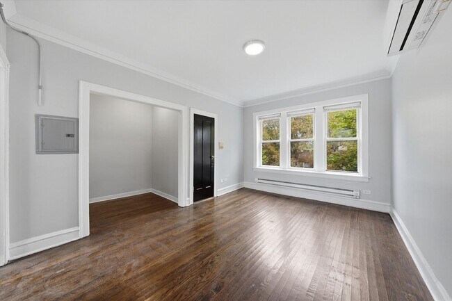 Foto del edificio - 841 E 80th St