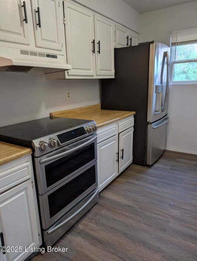 Building Photo - 3224 Springfield Dr