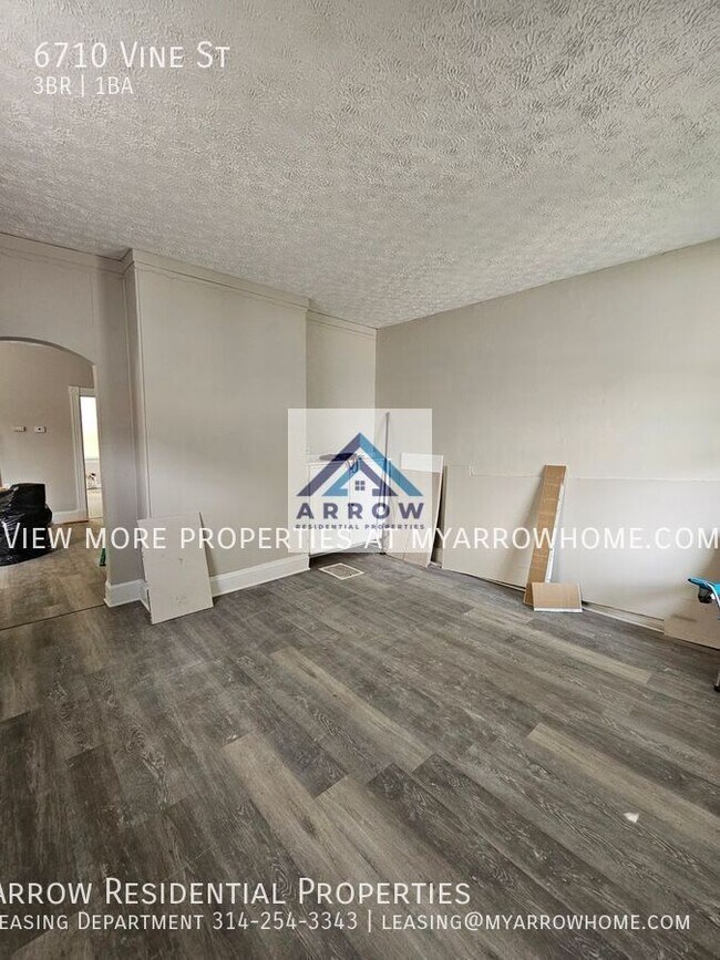 Building Photo - 6710 Vine St