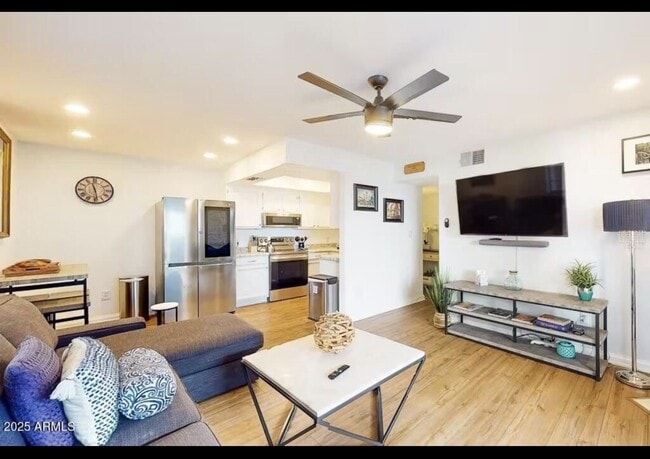 Foto del edificio - 3002 N 70th St