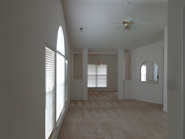 Foto del edificio - 11329 Livingston Mill Rd