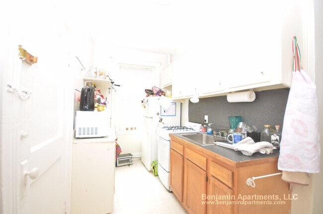 Building Photo - 9 Egremont Rd