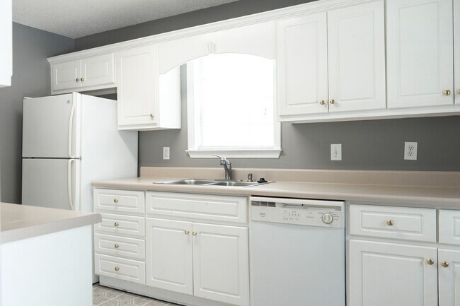 Building Photo - 2039 Emerald Bay Dr