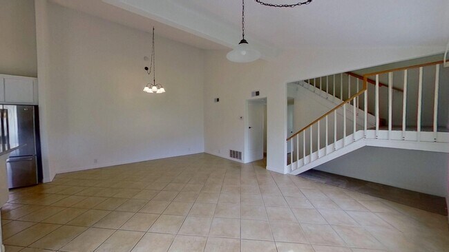 Foto del edificio - 163 Avenida Adobe