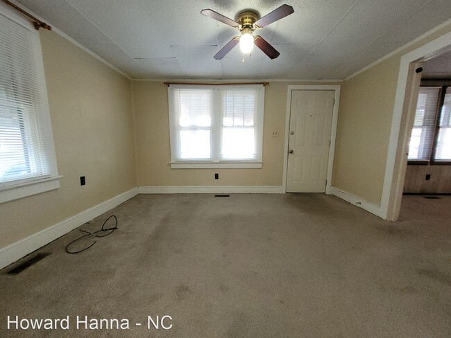 Building Photo - 2 br, 1 bath House - 801 Washington Street