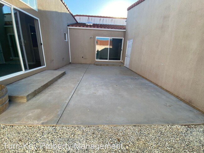 Building Photo - 2 br, 2 bath House - 917 Patria Cir