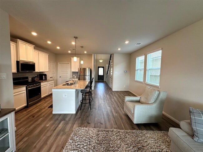 Building Photo - 7076 Silverleaf Oak St