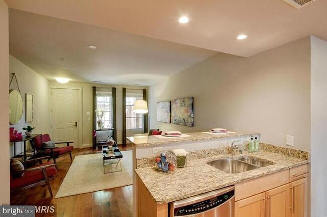 Foto del edificio - 2200 17th St NW