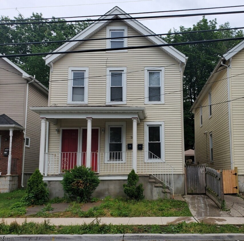 506 S Jefferson St, City of Orange, NJ 07050 Room for Rent in City of