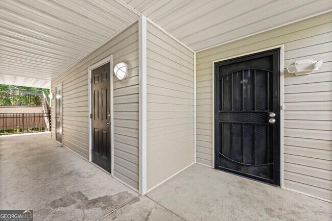 Foto del edificio - 9202 Fairington Ridge Cir