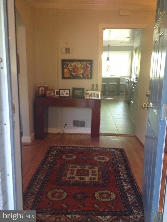 Foto principal - 5108 Baltimore Ave
