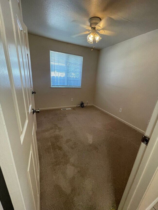 Foto del edificio - 73 Hazel St