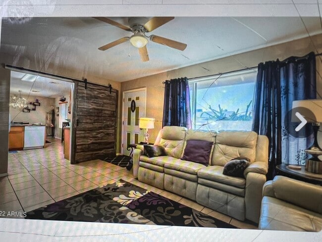 Building Photo - 2102 W Wescott Dr