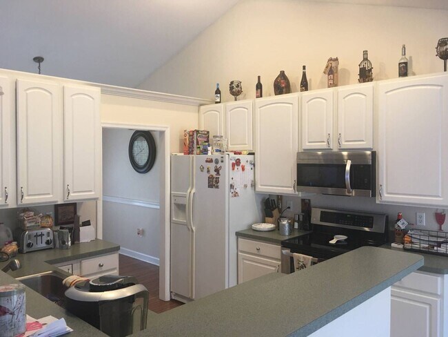 Foto del edificio - New Rental in King George Coming Soon