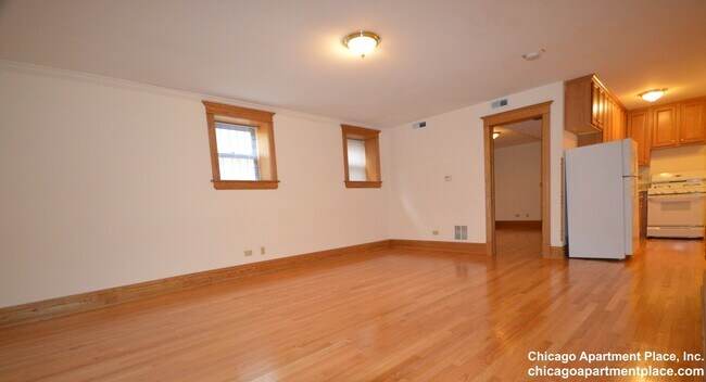 Building Photo - 1238 N Noble St
