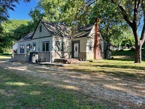 Building Photo - 2177 Fawn Rd