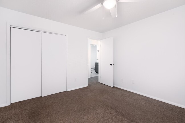 Building Photo - 1175 Rosewood Dr NE