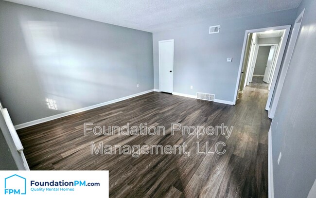 Foto del edificio - 3448 Barbwood Dr
