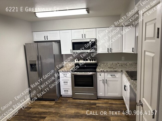 Foto del edificio - 6221 E Greenway St