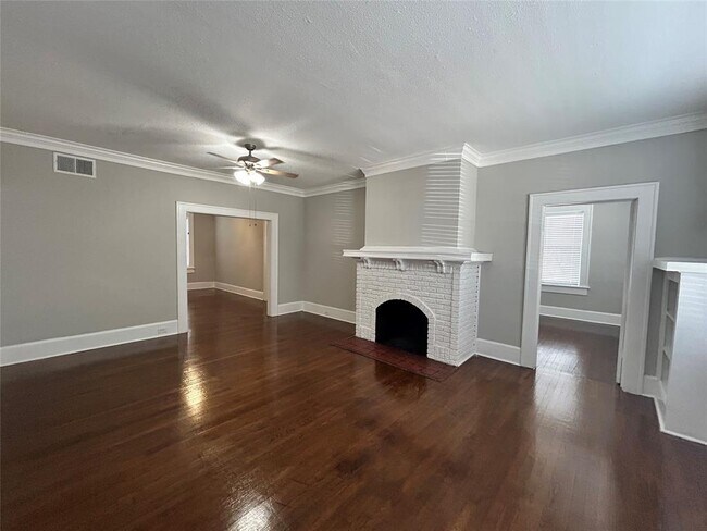 Foto del edificio - 4104 Garrott St