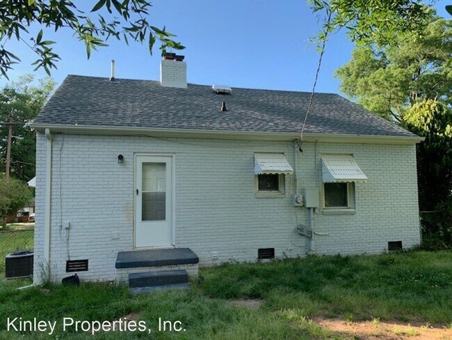 Building Photo - 2 br, 1 bath House - 4015 Sarah Drive