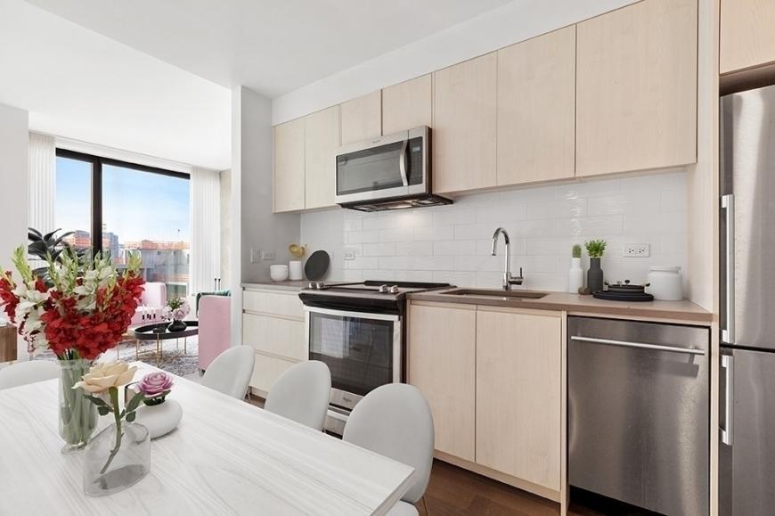 Primary Photo - 2 bedroom in LONG ISLAND CITY NY 11101