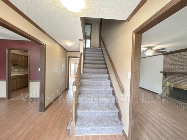 Building Photo - 201 Penshore Pl