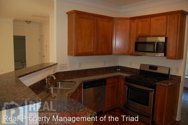 Building Photo - 4 br, 3 bath House - 122 Kentland Ridge Dr.