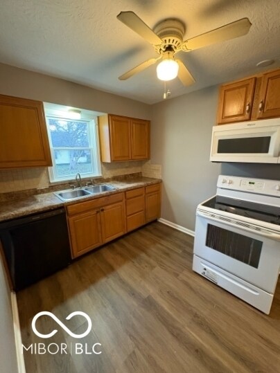 Foto del edificio - 134 Duffey St