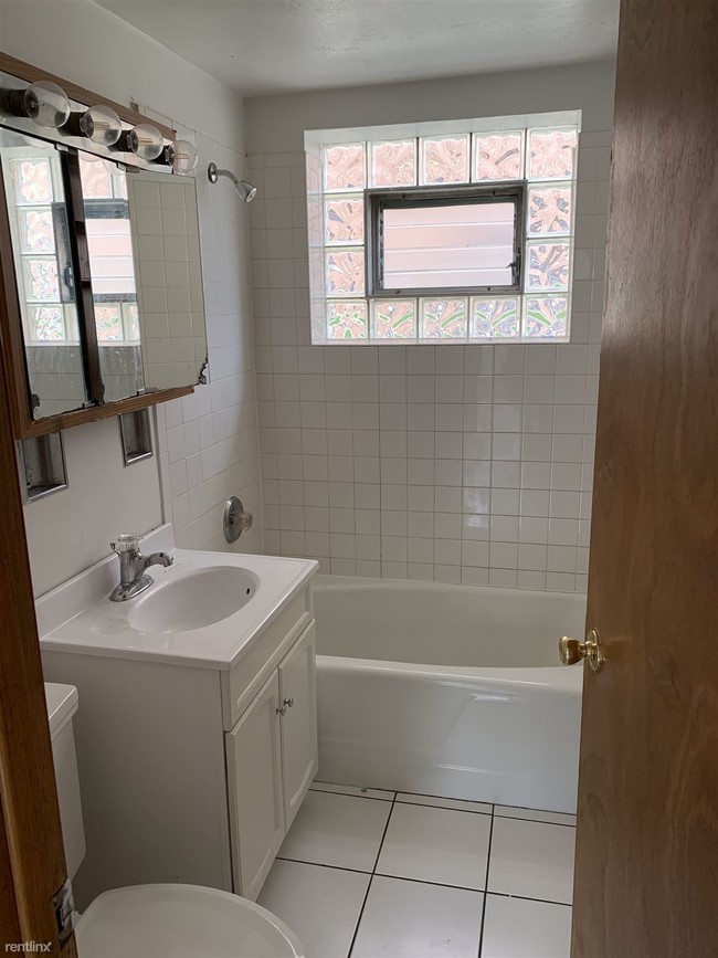 Building Photo - 618 Bellwood Ave