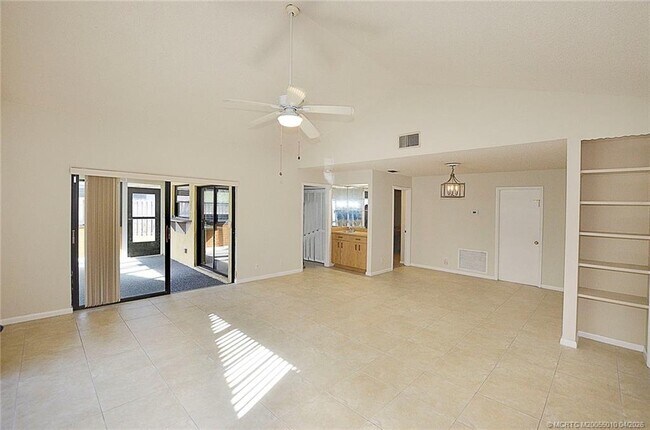 Foto del edificio - 4211 SW Egret Pond Terrace