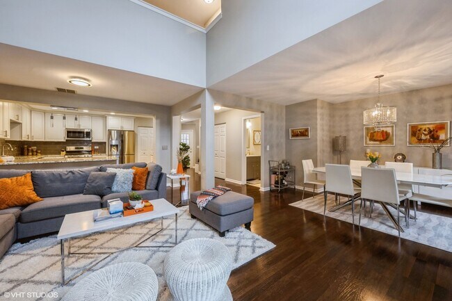 Foto del edificio - 3214 Renard Ln