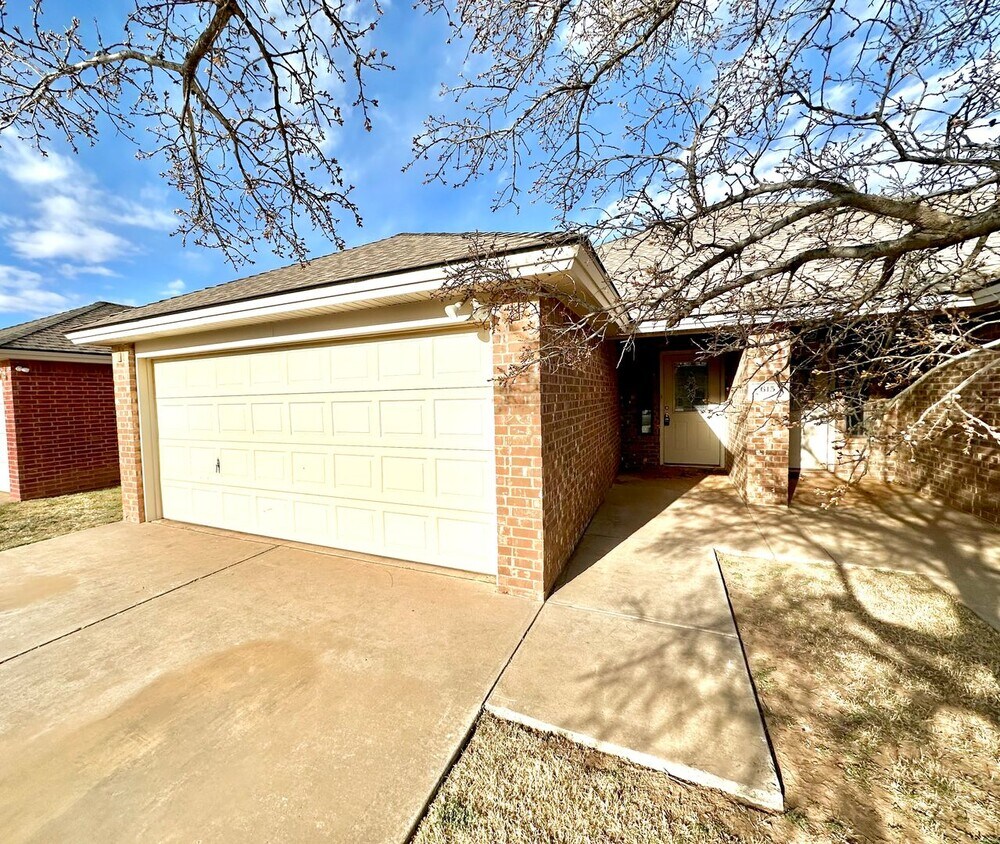 Foto principal - Duplex Available in North by Northwest!