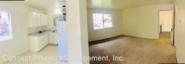 Building Photo - 4185 Highland Dr