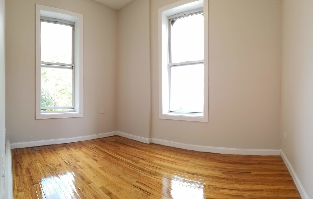 Foto del edificio - 286 Clarkson Ave