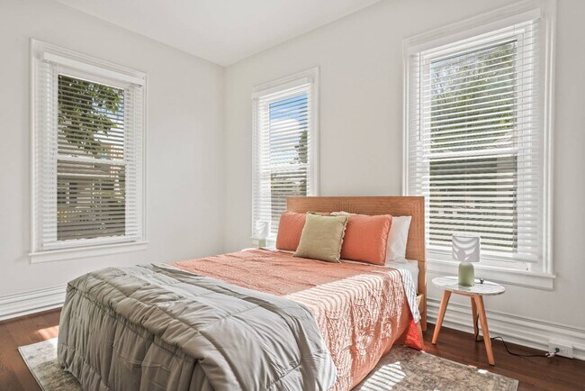 Foto del edificio - 1 Oak St